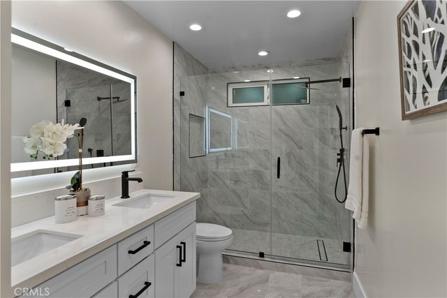 16915 Dormie, Encino, CA 91436