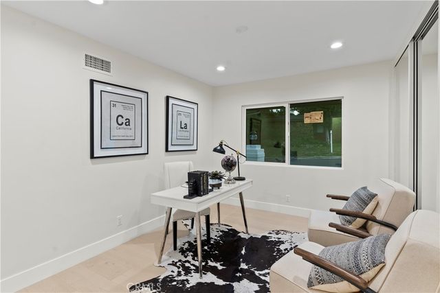 16915 Dormie, Encino, CA 91436