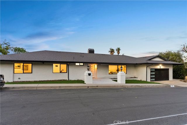 16915 Dormie, Encino, CA 91436