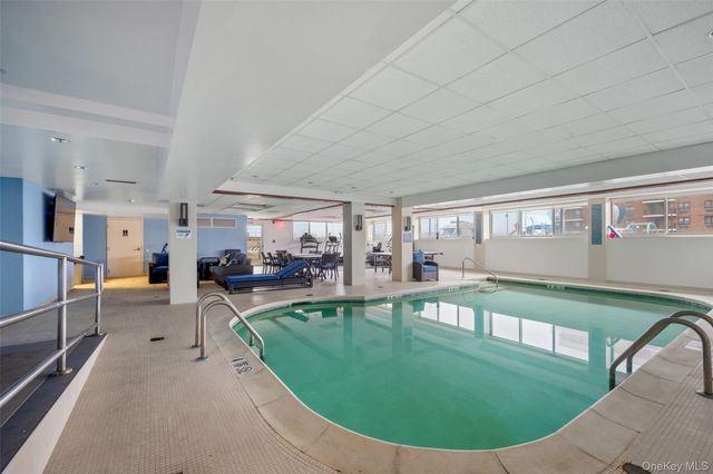 170 W Broadway 4I, Long Beach, NY 11561