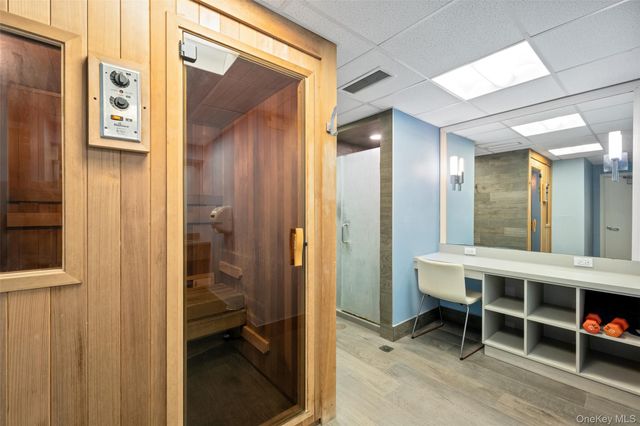 170 W Broadway 4I, Long Beach, NY 11561