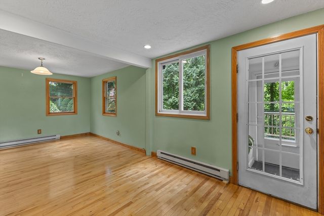 41 Drexel St, Worcester, MA 01602