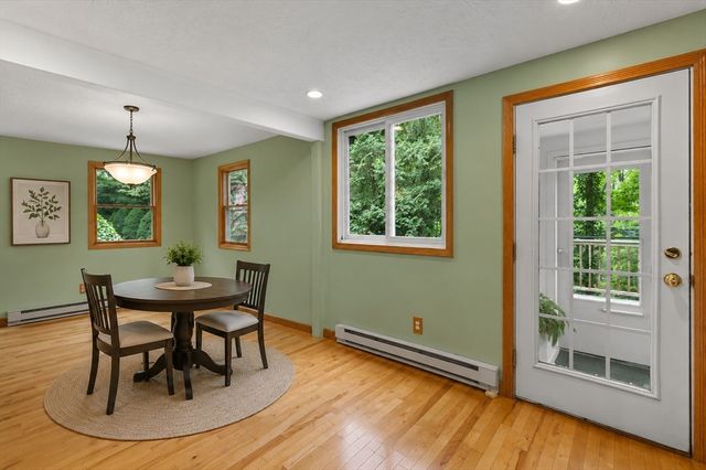 41 Drexel St, Worcester, MA 01602