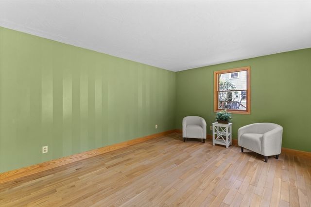 41 Drexel St, Worcester, MA 01602