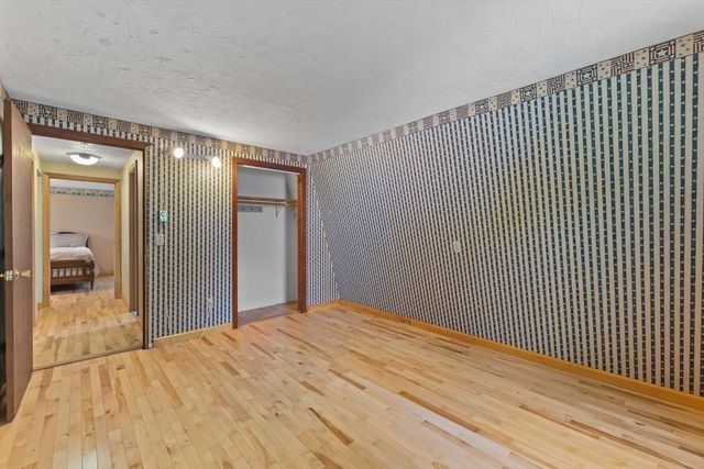 41 Drexel St, Worcester, MA 01602