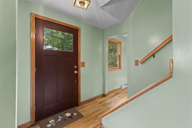 41 Drexel St, Worcester, MA 01602