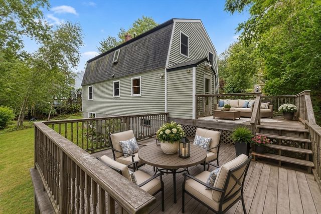 41 Drexel St, Worcester, MA 01602