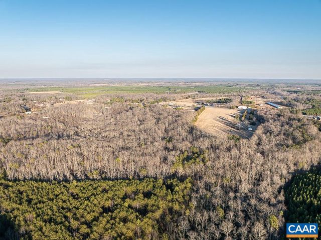 25805 N JAMES MADISON HWY, New Canton, VA 23123