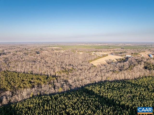 25805 N JAMES MADISON HWY, New Canton, VA 23123