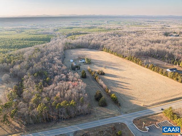 25805 N JAMES MADISON HWY, New Canton, VA 23123