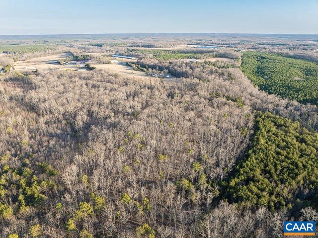 25805 N JAMES MADISON HWY, New Canton, VA 23123