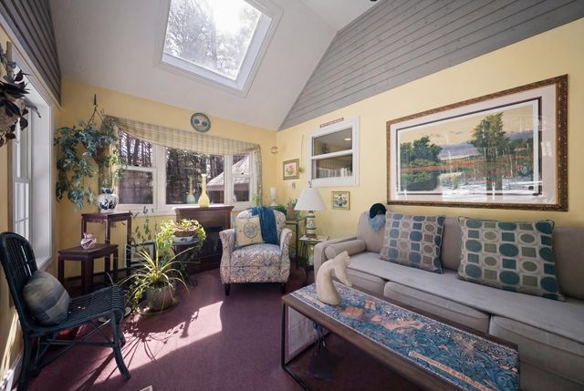 12 Laurel Circle, Wolfeboro, NH 03894