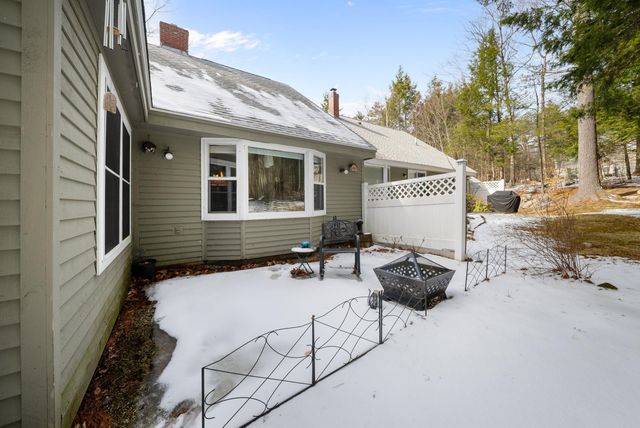 12 Laurel Circle, Wolfeboro, NH 03894