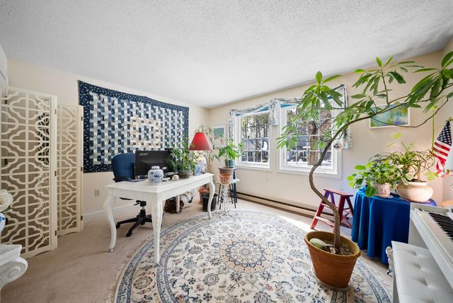 12 Laurel Circle, Wolfeboro, NH 03894