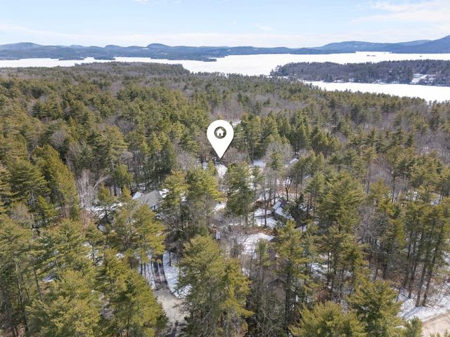 12 Laurel Circle, Wolfeboro, NH 03894