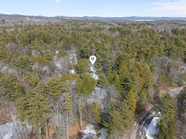 12 Laurel Circle, Wolfeboro, NH 03894