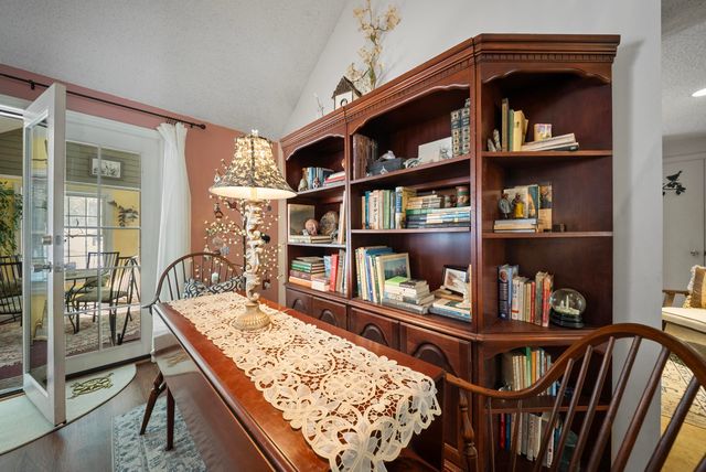 12 Laurel Circle, Wolfeboro, NH 03894