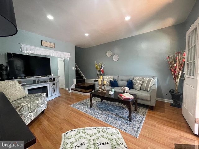 925 E TIOGA ST, Philadelphia, PA 19134
