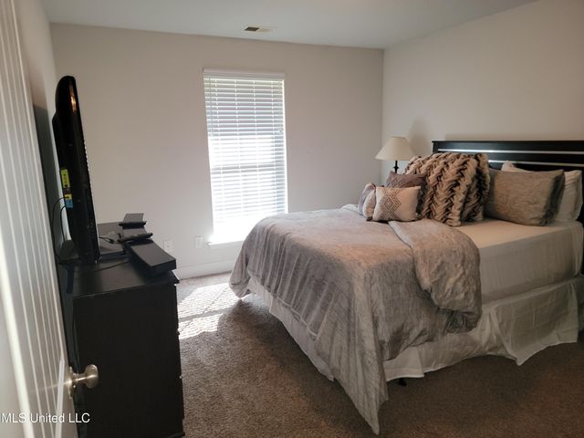 9598 Nielsen Drive, Olive Branch, MS 38654