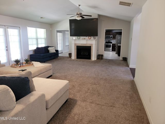 9598 Nielsen Drive, Olive Branch, MS 38654