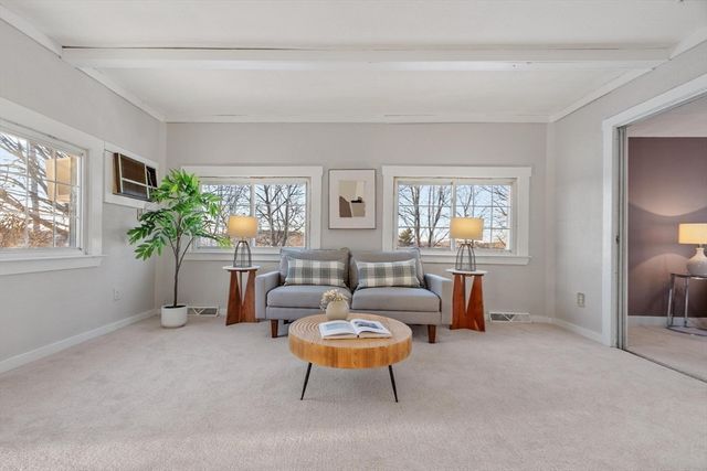 10 Fairview Road, Peabody, MA 01960