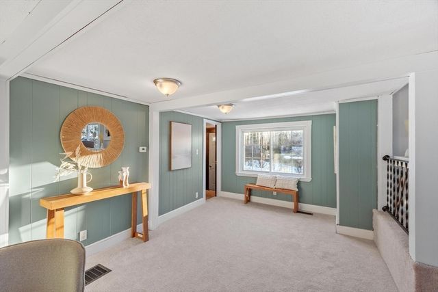 10 Fairview Road, Peabody, MA 01960