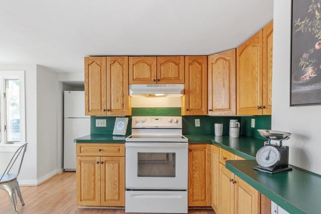 10 Fairview Road, Peabody, MA 01960