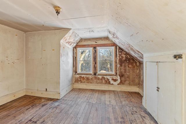 10 Fairview Road, Peabody, MA 01960