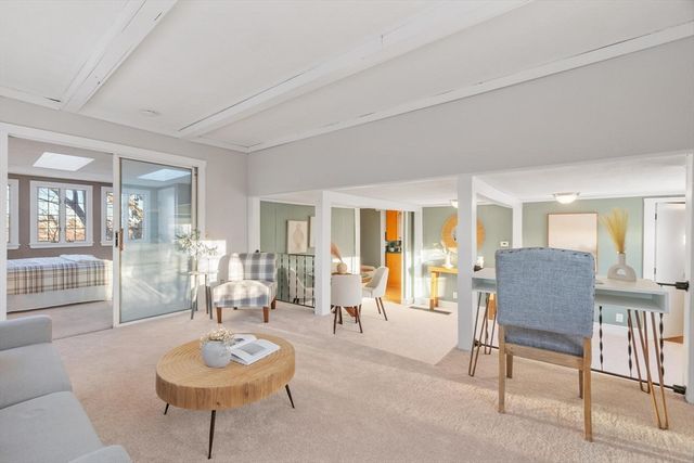 10 Fairview Road, Peabody, MA 01960