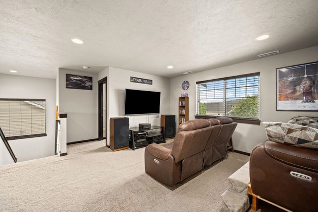 19700 E Knox Ave, Liberty Lake, WA 99016