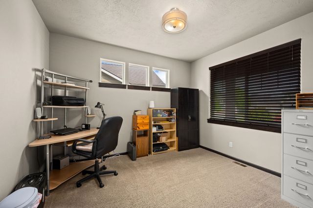 19700 E Knox Ave, Liberty Lake, WA 99016