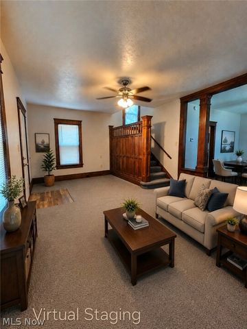 1005 Raymond Street, Akron, OH 44307