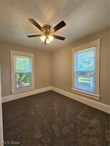 1005 Raymond Street, Akron, OH 44307