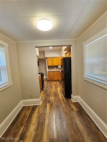 1005 Raymond Street, Akron, OH 44307