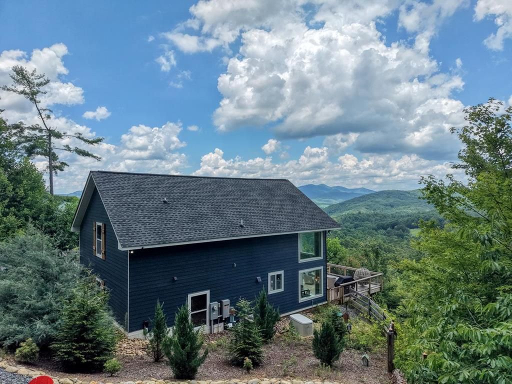 890 Hickory Drive, Mineral Bluff, GA 30559