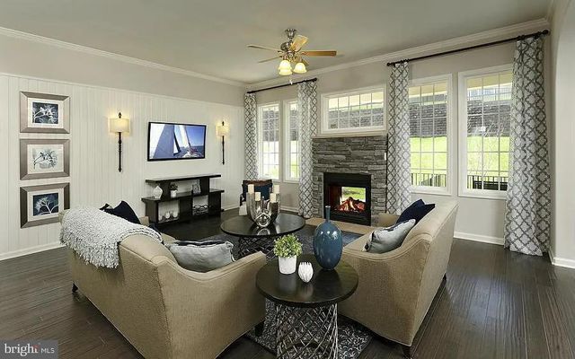 141 COACHMAN CIR, Stafford, VA 22554