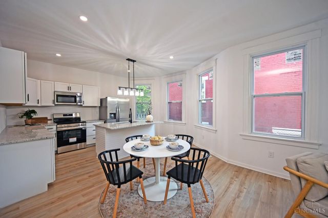 1120 Carson Avenue, Cincinnati, OH 45205