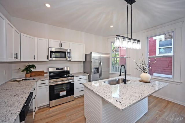 1120 Carson Avenue, Cincinnati, OH 45205