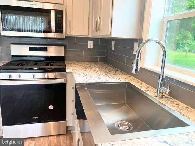 92 FLORENCE DRIVE, Elizabethtown, PA 17022