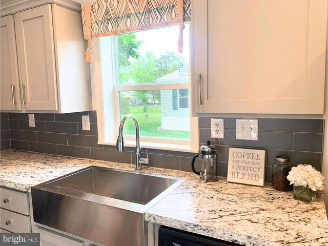 92 FLORENCE DRIVE, Elizabethtown, PA 17022