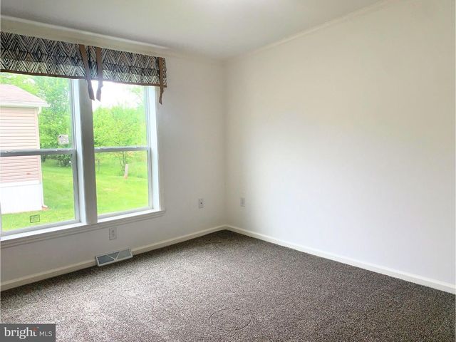 92 FLORENCE DRIVE, Elizabethtown, PA 17022
