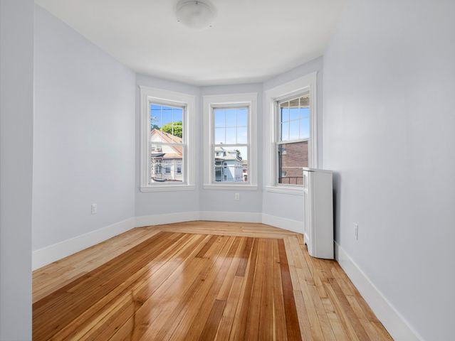 14 Windsor 2, Medford, MA 02155
