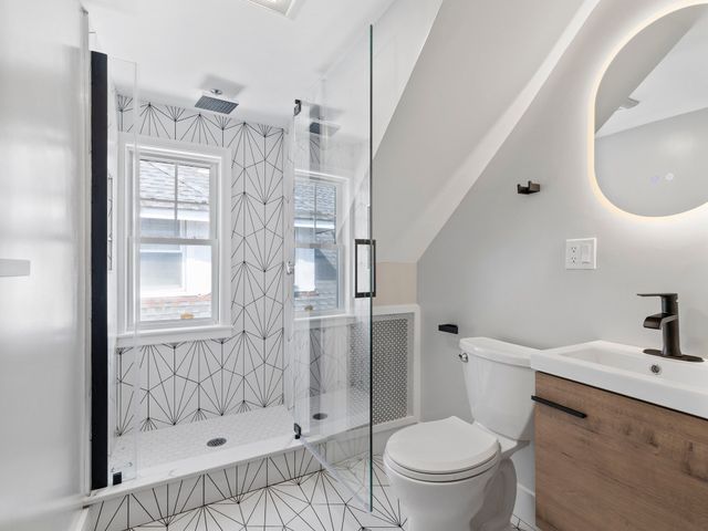 14 Windsor 2, Medford, MA 02155