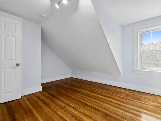 14 Windsor 2, Medford, MA 02155