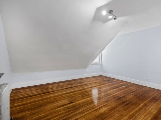 14 Windsor 2, Medford, MA 02155