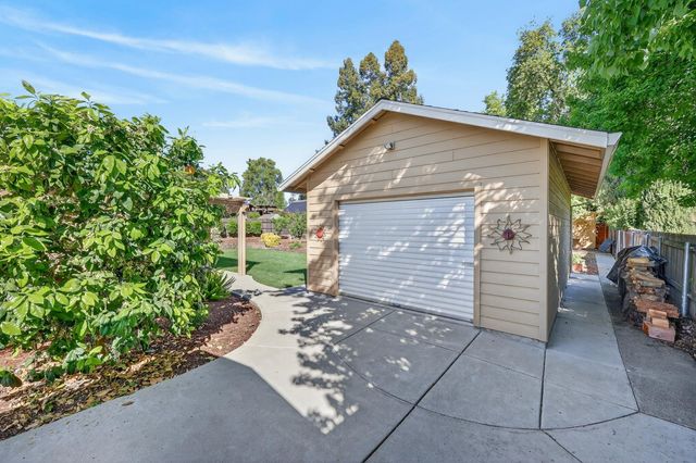 7927 Hanson Ave, Citrus Heights, CA 95610