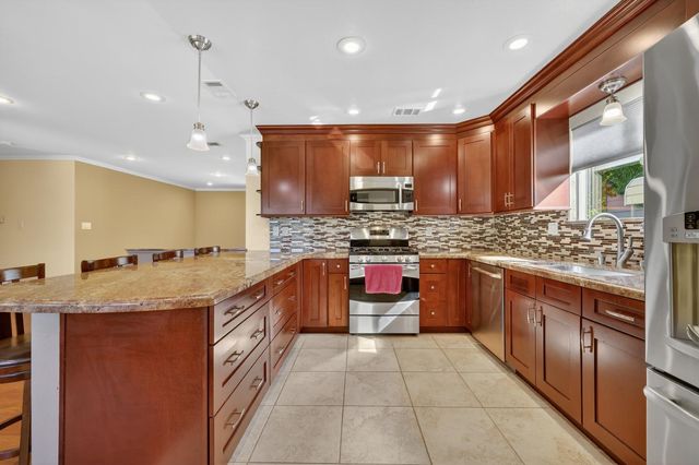 7927 Hanson Ave, Citrus Heights, CA 95610