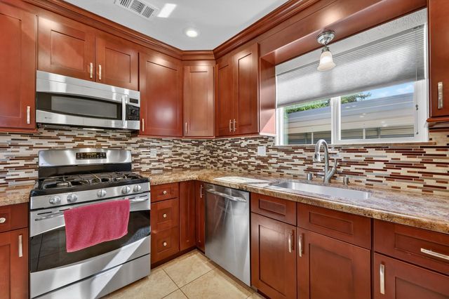 7927 Hanson Ave, Citrus Heights, CA 95610