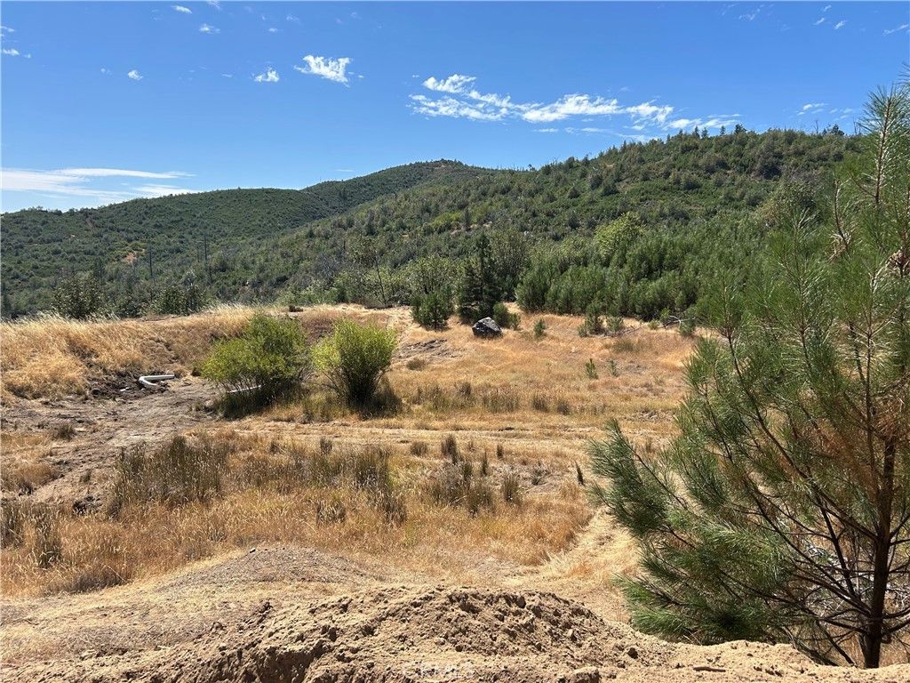 Image 13 of property listing at 7396 15th, Lucerne, CA 95458