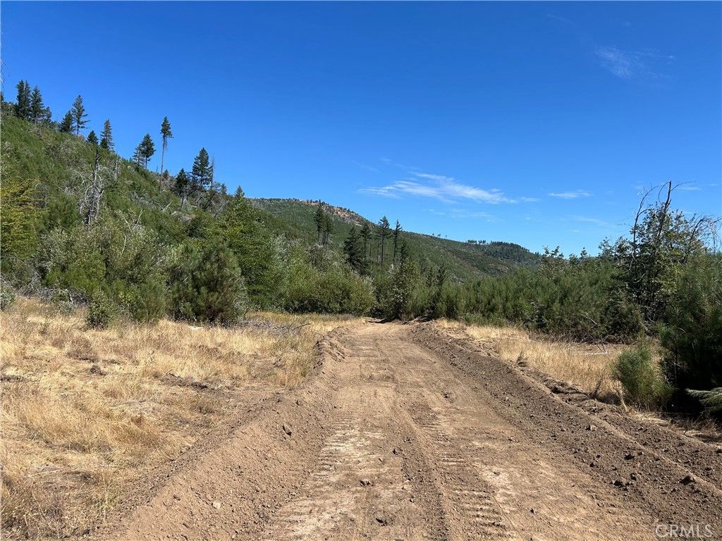 Image 2 of property listing at 7396 15th, Lucerne, CA 95458